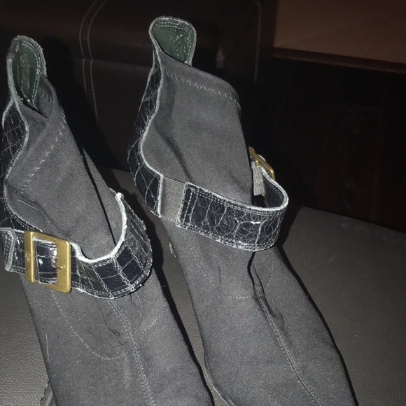 Donald Pliner bootie - Picture 4 of 4